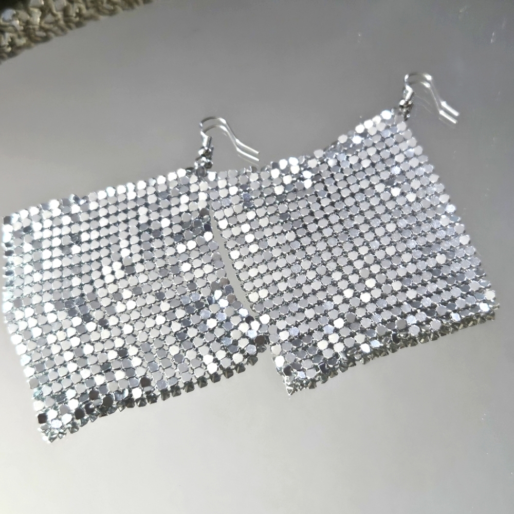 Vintage Silver Mesh Statement Earrings - Picture 2 of 4